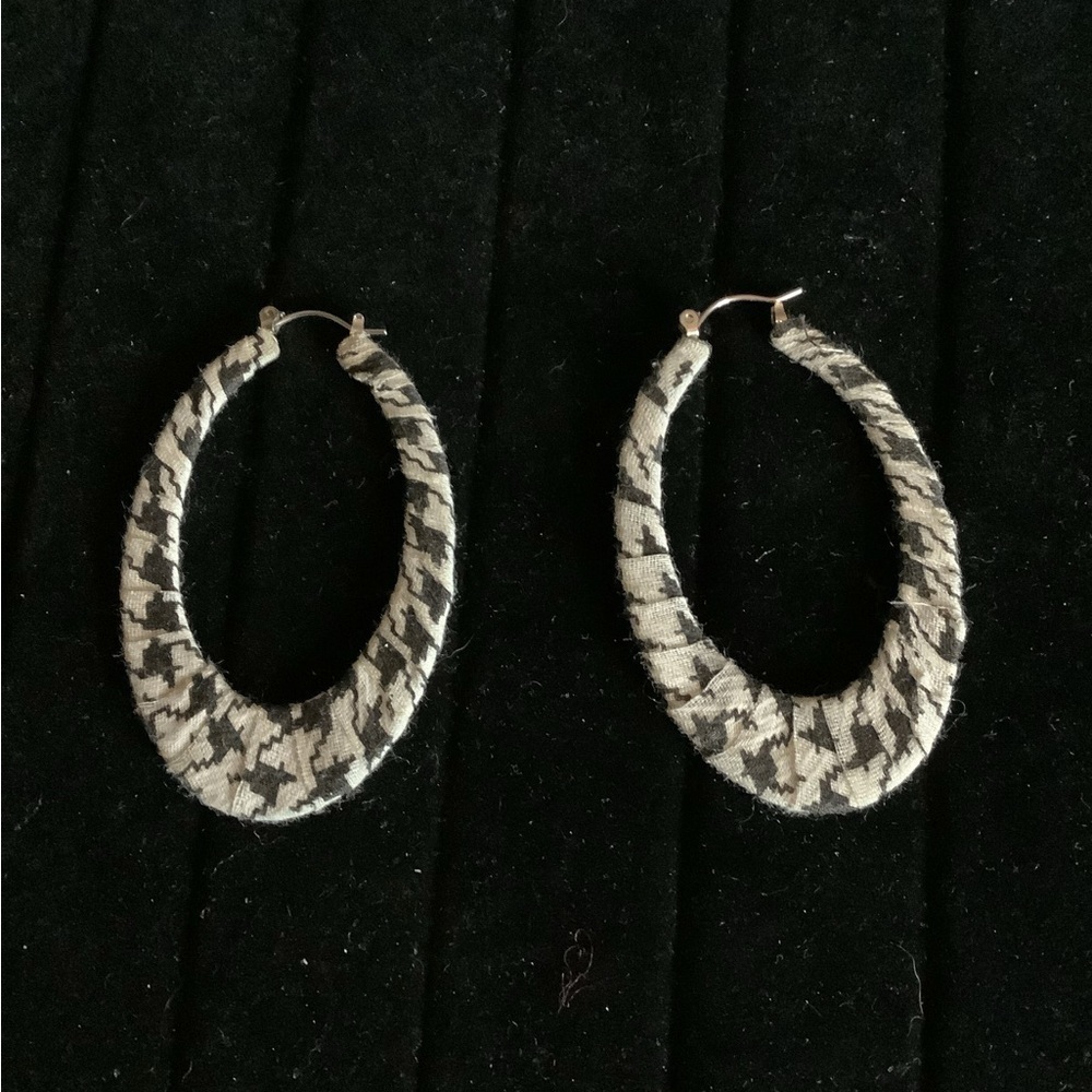 Houndstooth Cloth Hoop Earrings